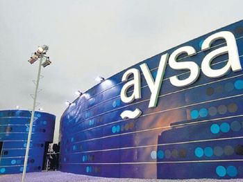 El modelo YPF: la propuesta de Guillermo Michel de empresa mixta ante la escandalosa privatización de AySA El modelo YPF: la propuesta de Guillermo Michel de empresa mixta ante la escandalosa privatización de AySA