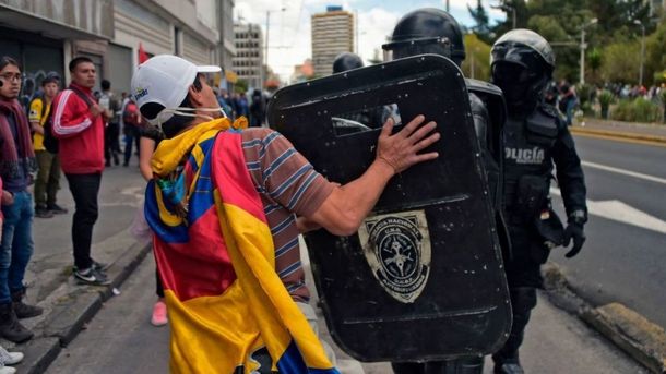 Denunciaron 83 arrestos irregulares tras las protestas del martes en Ecuador