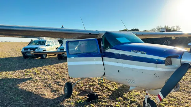 La avioneta en la que hallaron 321 kilos de cocaína. La avioneta en la que hallaron 321 kilos de cocaína.