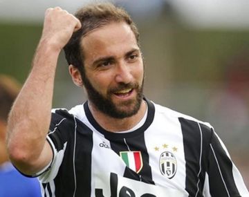 Sirvió la dieta: Higuaín hizo su primer gol con la camiseta de Juventus