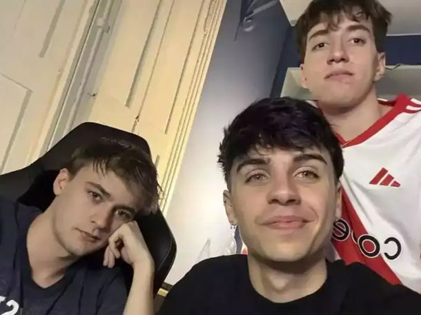 Lo vieron todos: Moski se reencontró con Mernuel y Bauletti y el stream estalló