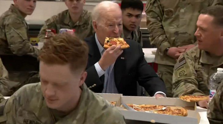 Polonia: Biden comió pizza con los soldados estadounidenses