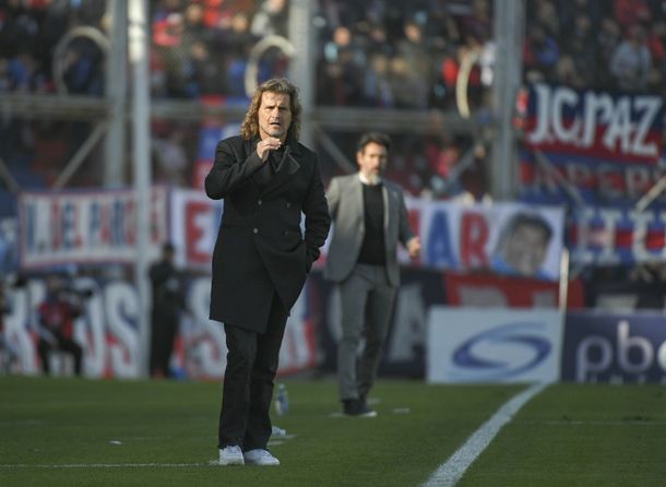 Fútbol libre por celular: cómo ver en vivo San Lorenzo-Tigre