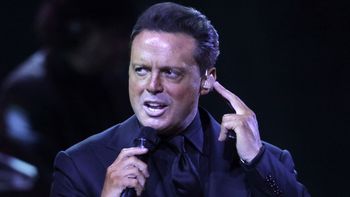 detuvieron a luis miguel en los angeles detuvieron a luis miguel en los angeles