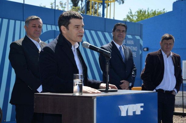 Galuccio se defiende: YPF es una sociedad anónima