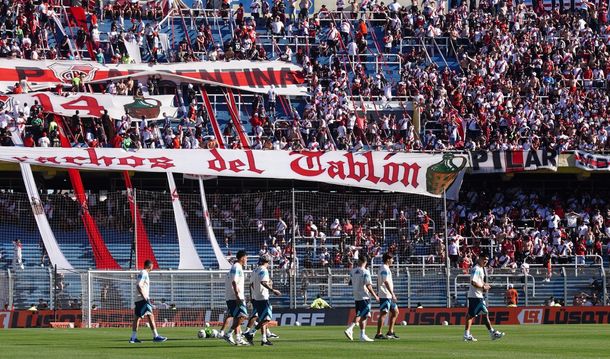 El tremendo recibimiento de River y Racing por la Copa Argentina