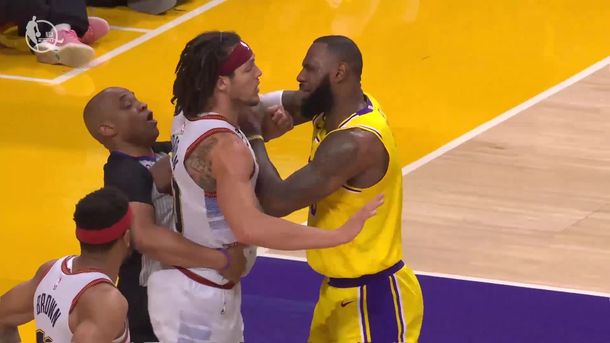 LeBron James y Aaron Gordon casi terminan a las piñas en Lakers-Nugets