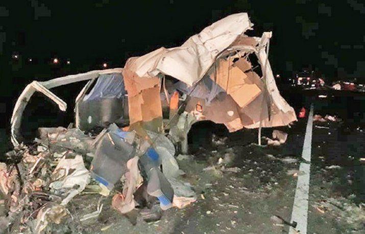 Quiso violar a su suegra e intentó huir pero chocó de frente con un camión y se mató