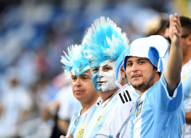 Último recurso: los hinchas argentinos y un canto inaudito tras la goleada en Nizhni