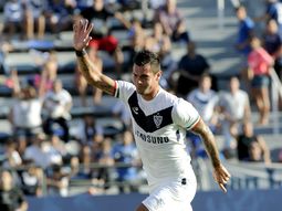 con caraglio como figura, velez le gano a aldosivi con caraglio como figura, velez le gano a aldosivi