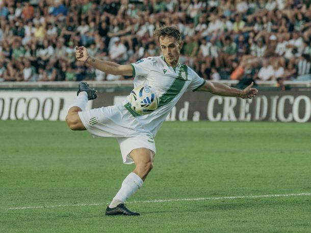 Banfield goleó a Newells y se metió entre los primeros ocho de la Zona B del Torneo Apertura