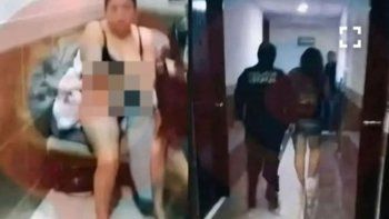 escandalo en ayacucho: tres policias terminaron a las pinas en un hotel alojamiento y todo salio a la luz escandalo en ayacucho: tres policias terminaron a las pinas en un hotel alojamiento y todo salio a la luz