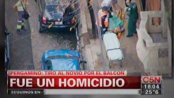 peritos complicaron al acusado de tirar al novio de su hija por la ventana de un 7° piso peritos complicaron al acusado de tirar al novio de su hija por la ventana de un 7° piso