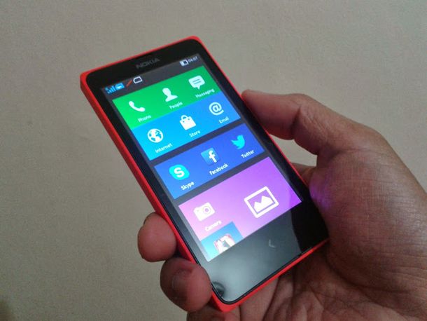 Microsoft frena a Nokia y no le deja tener teléfonos Android