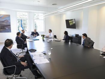 Alberto Fern&aacute;ndez recibi&oacute; a su gabinete econ&oacute;mico