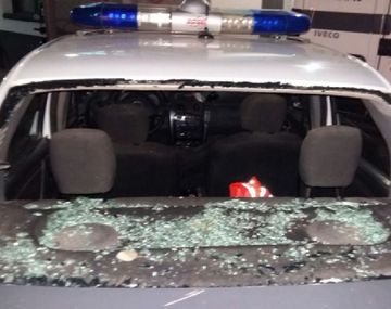 Insólito: dos ladrones que escapaban de la policía ayudados por vecinos