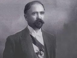 Nace en Parras de la Fuente, Coahuila, en 1873 Francisco I. Madero, líder revolucionario y presidente de México. Nace en Parras de la Fuente, Coahuila, en 1873 Francisco I. Madero, líder revolucionario y presidente de México.