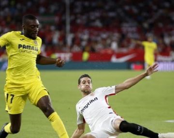 VIDEO: La escalofriante lesión de un jugador del Sevilla 