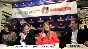 alfonsin presenta su frente como socialdemocrata alfonsin presenta su frente como socialdemocrata