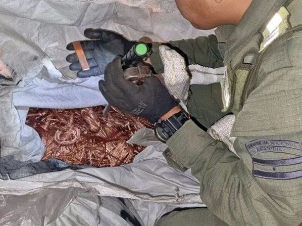 Gendarmería decomisó un cargamento de 28 toneladas de cobre