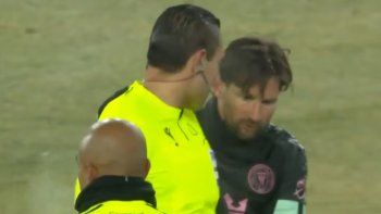 video: el insolito pedido del arbitro de inter miami-kansas city a lionel messi video: el insolito pedido del arbitro de inter miami-kansas city a lionel messi