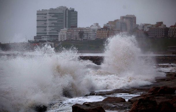 Mar del Plata: más de 160 personas siguen evacuadas tras el temporal