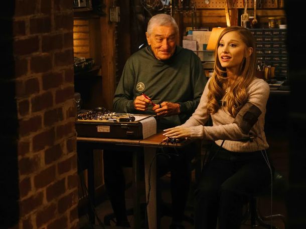 Ariana Grande, Robert De Niro y Ben Stiller protagonizan el tráiler de La nueva Focker