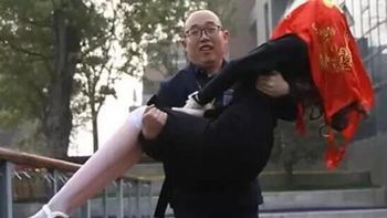 Un ingeniero chino se casó con una mujer-robot construida por él mismo Un ingeniero chino se casó con una mujer-robot construida por él mismo