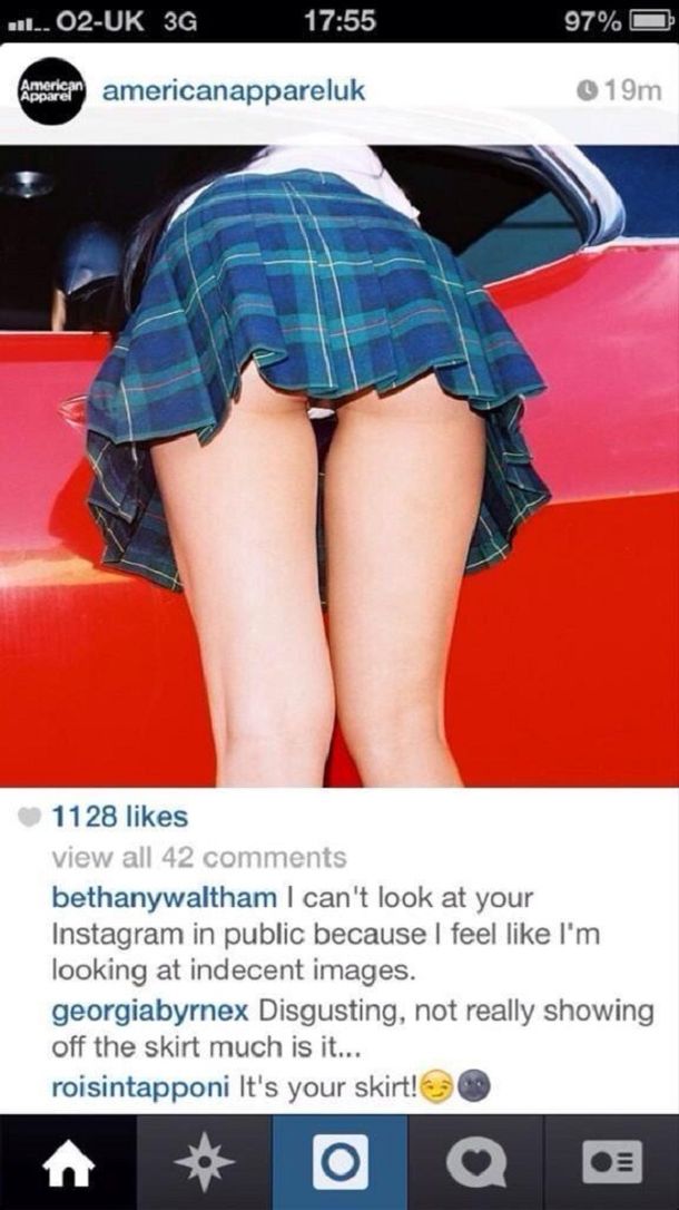 Polémica en Gran Bretaña por una publicidad que vende el look colegiala sexy