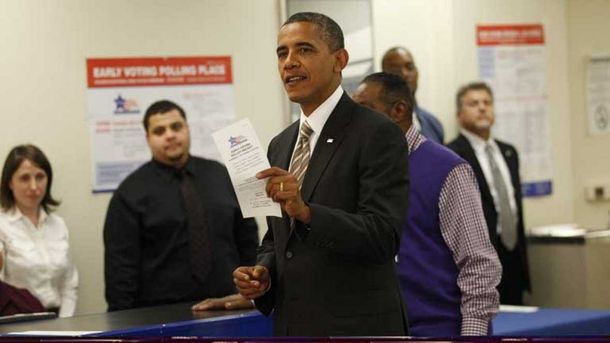 El presidente saliente Barack Obama se sumó al régimen de voto anticipado y sufragó semanas atrás.