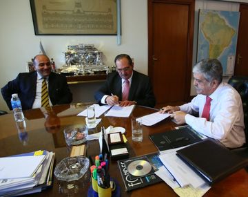 Son diez las provincias que congelaron las tarifas eléctricas