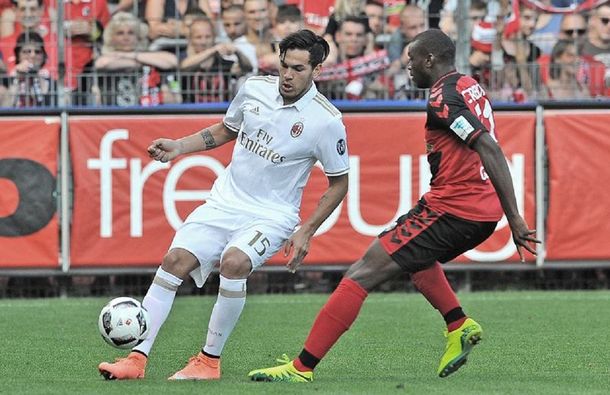 Gustavo Gómez en el Milan