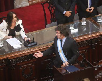 Milei hundió el rating de la TV: la brutal caída de la audiencia en un año