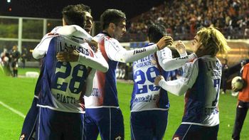 san lorenzo derroto a colon como local y volvio al triunfo san lorenzo derroto a colon como local y volvio al triunfo