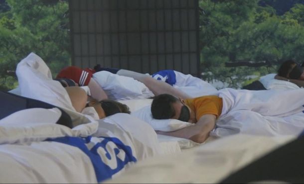 Un gimnasio ofrece clases de siesta para padres cansados