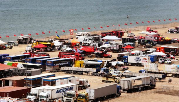 Exclusivo: toda la intimidad del campamento del Rally Dakar 2013