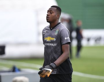 Discriminación y xenofobia en la Superliga: gravísima denuncia del arquero de Banfield