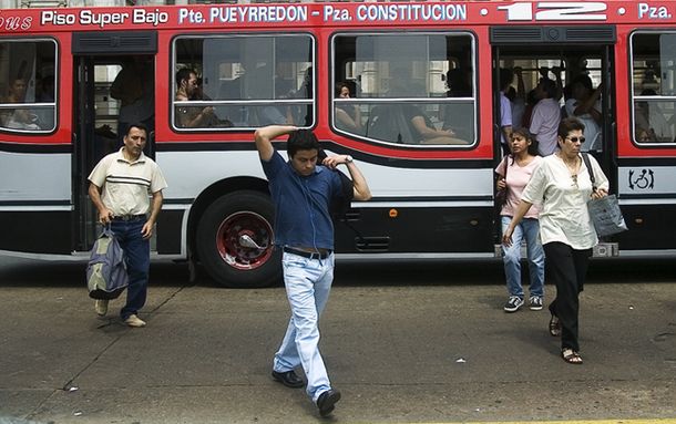 Colectivo JH 8976