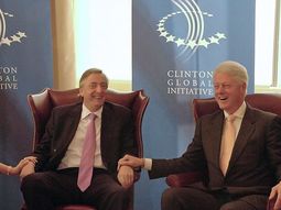K, Cristina y Bill
