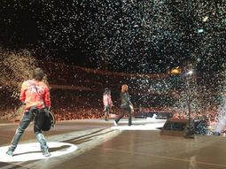 Los Guns N Roses sacudieron Rosario. Los Guns N Roses sacudieron Rosario.