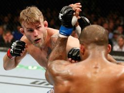 ufc: gustafsson vencio a manuwa en una pelea de lujo en londres ufc: gustafsson vencio a manuwa en una pelea de lujo en londres