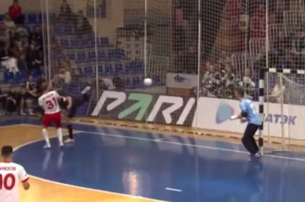 Es viral: el mejor gol de la historia del fútbol sala