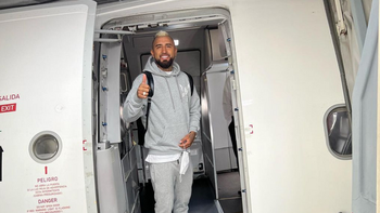 fin del sueno para boca: arturo vidal llego a rio de janeiro para sumarse a flamengo fin del sueno para boca: arturo vidal llego a rio de janeiro para sumarse a flamengo