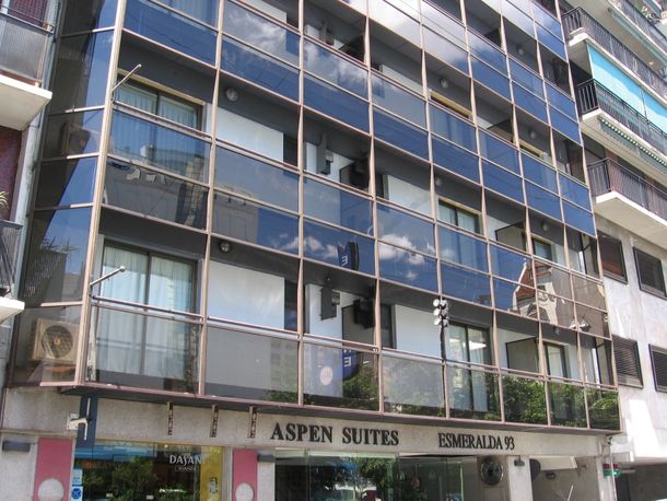 Incendio en el quinto piso de un hotel del barrio de Retiro