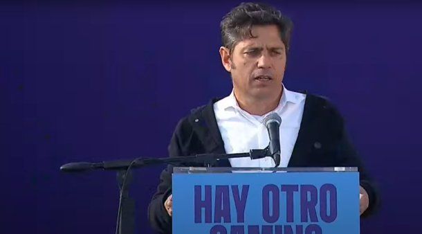 Axel Kicillof lanzó el Movimiento Derecho al Futuro y apuntó contra Javier Milei