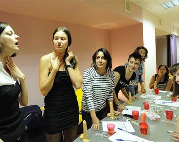 Abren una escuela para aprender a practicar sexo oral en Rusia