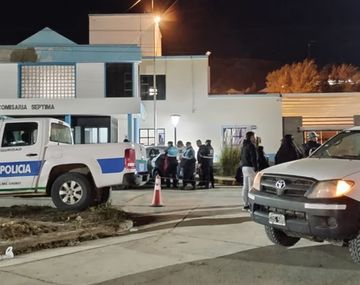 Mataron a una mujer y balearon a un chofer de aplicación en Comodoro Rivadavia. Foto: ADN Sur.