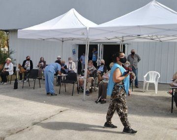 Con fake news buscan complicar la campaña de vacunación