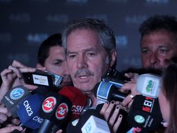 Solá, por Radio 10: Tenemos un país dividido en dos