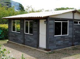 el revolucionario sistema que usa ladrillos de plastico reciclado para construir casas en cinco dias el revolucionario sistema que usa ladrillos de plastico reciclado para construir casas en cinco dias